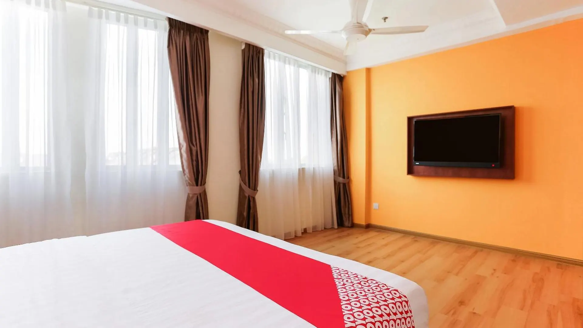 Апартаменты Dancenter Super Cowboy Hotel Малакка