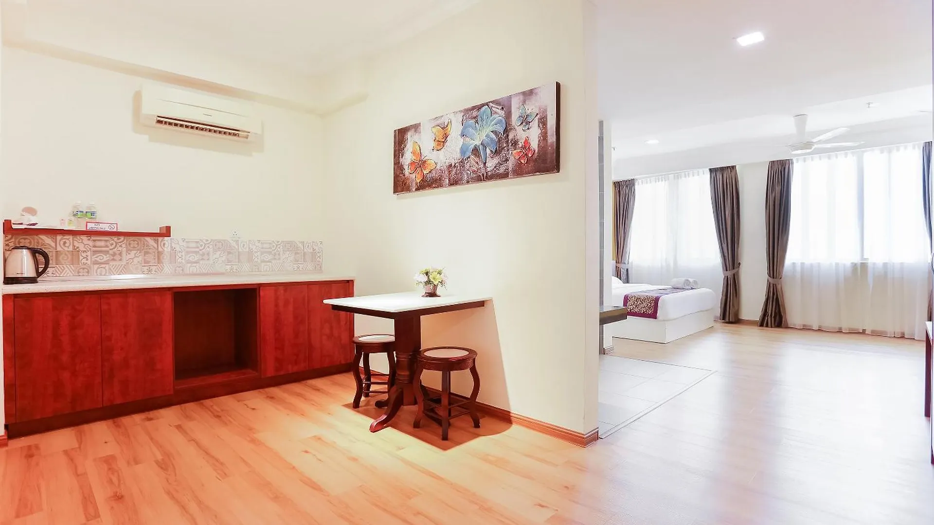Apartment Dancenter Super Cowboy Hotel Malacca